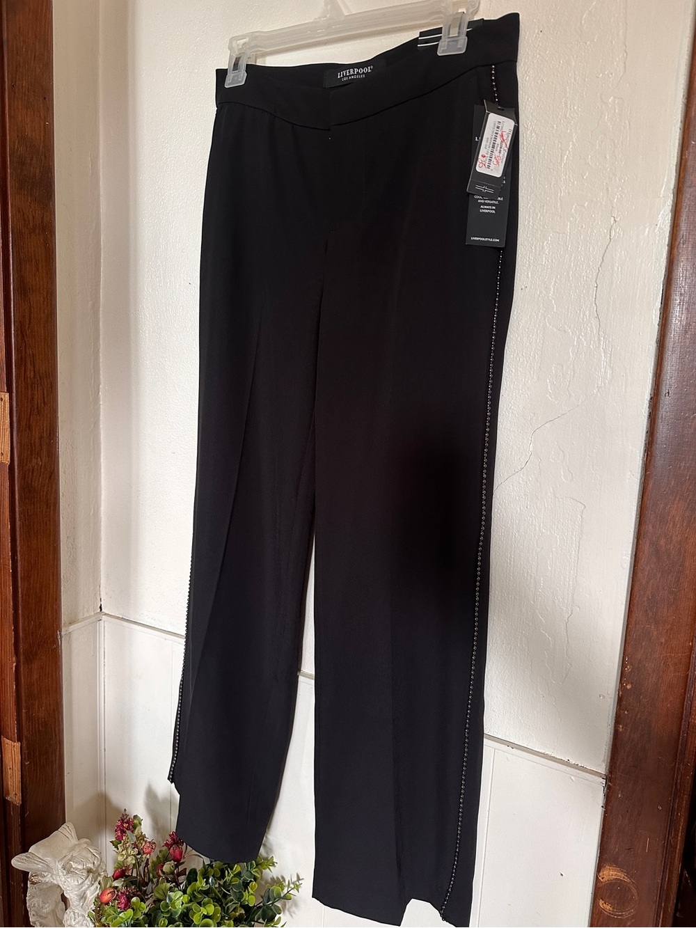 Liverpool Black Wide Leg Pants with Side Beaded Detail Size Woman’s 0/25- NWT